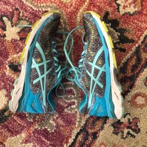 ASICS Kayano 22